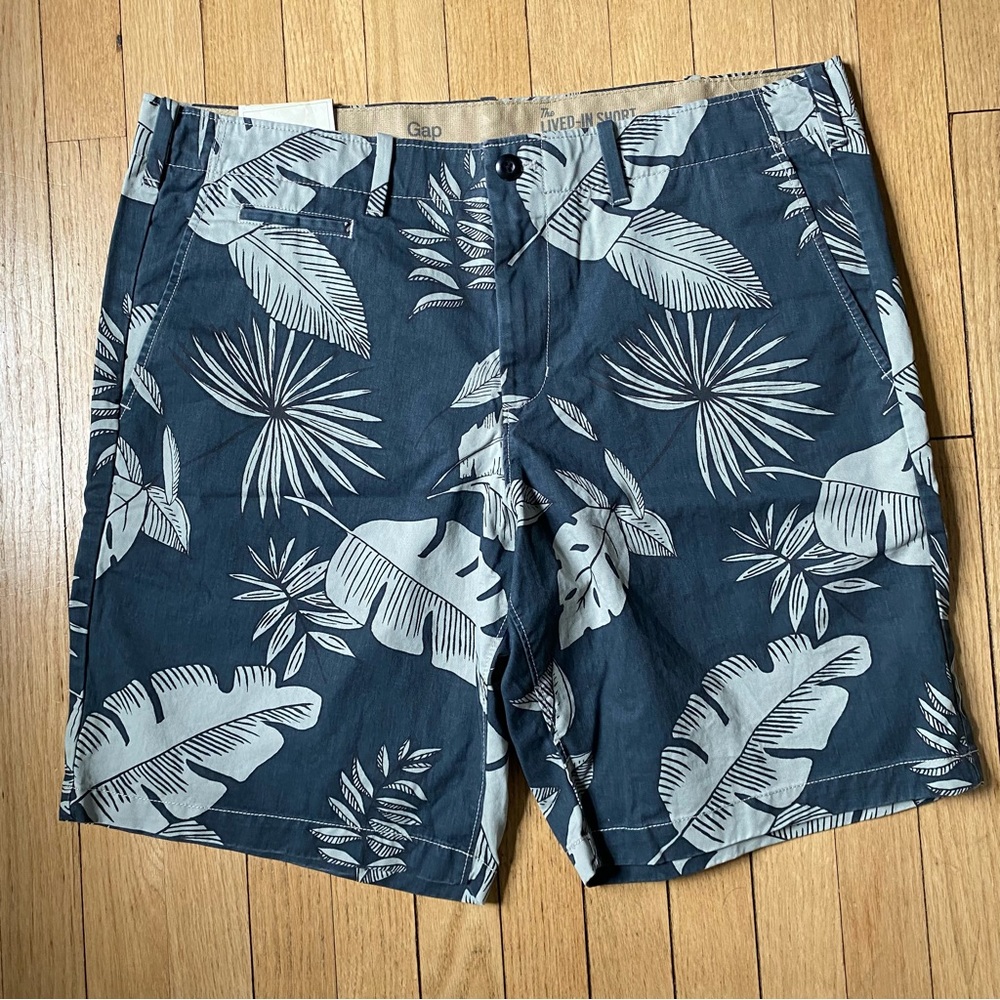 GAP shorts Men’s Size 38” Tropical Print 100% cotton “Lived In” inseam 10” NWT